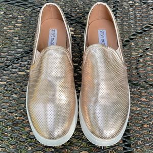 Steve Madden Women's Gracy Slip-On Gold Metallic Shoes Size 8